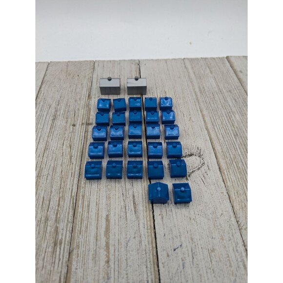 Monopoly 2011 Electronic Banking Game Replacement Motels Houses Buildings - Picture 1 of 3